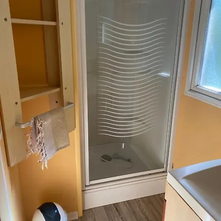 Ernella Aleria (Corsica)