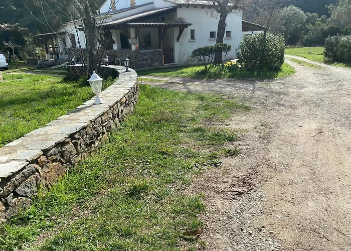 Κάμπινγκ Ernella *
